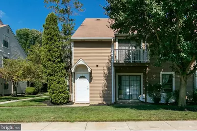 140B Bradford Court, Mount Laurel, NJ 08054 - Photo 2