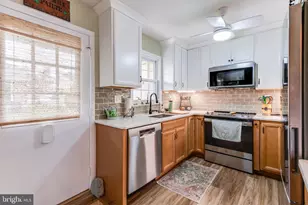 26 Thornbury Pl, Southampton, NJ 08088 - Photo 6