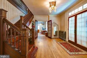 705 Woodlane Rd, Beverly, NJ 08010 - Photo 2
