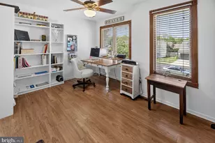 24 Tudor Dr, Burlington, NJ 08016 - Photo 12