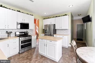 181 Glenwood Avenue, Burlington, NJ 08016 - Photo 4