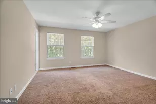 34 Fawnhollow Ct, Medford, NJ 08055 - Photo 18