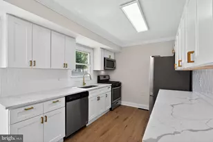 902 Lambert Dr, Westampton, NJ 08060 - Photo 6