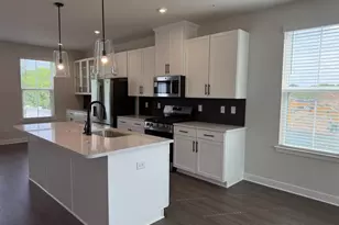 23 Domenica Dr, Moorestown, NJ 08057 - Photo 2
