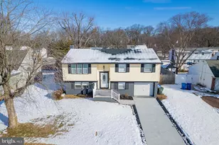33 Sycamore Dr, Burlington, NJ 08016 - Photo 2