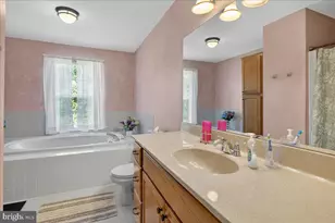 33 Klein Dr, Bordentown, NJ 08620 - Photo 26