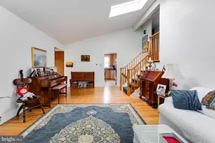 108 Brentwood Dr, Mount Laurel, NJ 08054 - Photo 6