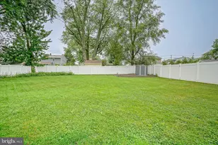 2305 Beverly Rd, Cinnaminson, NJ 08077 - Photo 2