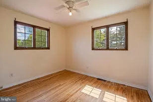 14 Landon Dr, Bordentown, NJ 08505 - Photo 12