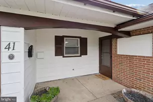 41 Brunswick Ln, Willingboro, NJ 08046 - Photo 2