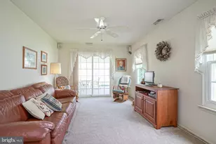 965 Larkspur Pl N, Mount Laurel, NJ 08054 - Photo 10