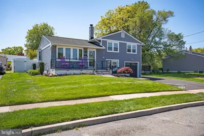 202 Hendrickson, Edgewater Park, NJ 08010 - Photo 2