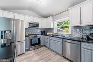 410 Taft Pl, Beverly, NJ 08010 - Photo 8