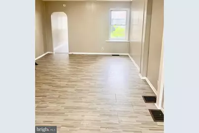 65 Railroad Avenue, Florence, NJ 08554 - Photo 2