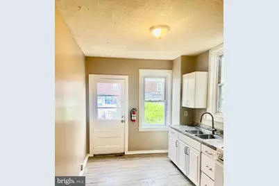 65 Railroad Avenue, Florence, NJ 08554 - Photo 4