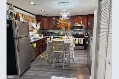 305 Lincoln Avenue, Maple Shade, NJ 08052 - Photo 4