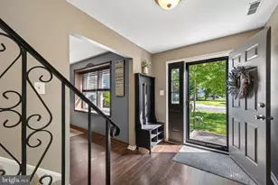 9 Huntington Ct, Marlton, NJ 08053 - Photo 2
