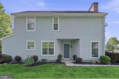601 Lindsley Court, Burlington, NJ 08016 - Photo 2