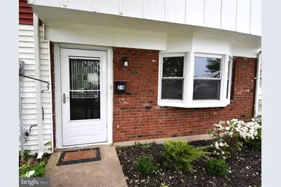 216 E Pearl Street, Burlington, NJ 08016 - Photo 2