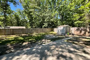 535 Cactus St, Browns Mills, NJ 08015 - Photo 16