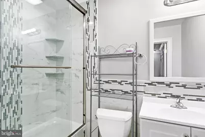 44 Carriage Stop Place, Florence, NJ 08518 - Photo 4
