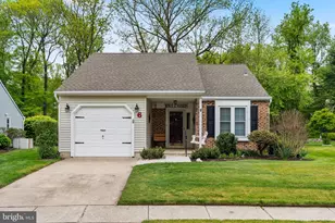 6 Moneta Ct, Mount Laurel, NJ 08054 - Photo 1