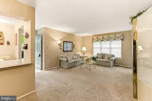 1014 Scotswood Ct, Mount Laurel, NJ 08054 - Photo 2