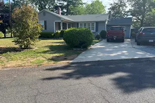 137 Fairfax Dr, Cinnaminson, NJ 08077 - Photo 1