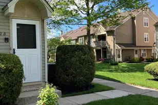 5712 Adelaide Dr, Mount Laurel, NJ 08054 - Photo 2