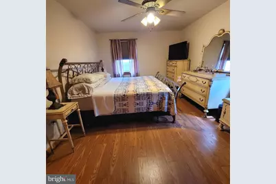28 E Mill Road, Maple Shade, NJ 08052 - Photo 18
