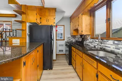 15 Crosswicks Street #REAR UNIT, Bordentown, NJ 08505 - Photo 14
