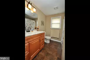 102 Holiday Ct, Mount Laurel, NJ 08054 - Photo 34