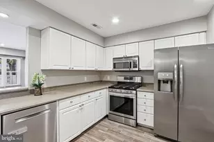 803 Wharton Rd, Mount Laurel, NJ 08054 - Photo 2