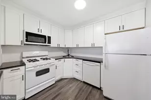 203 Woodhollow Dr, Marlton, NJ 08053 - Photo 8