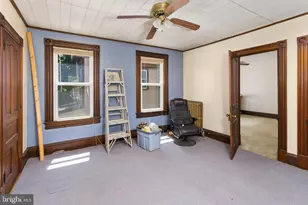 105 Prince St, Bordentown, NJ 08505 - Photo 28