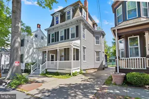 105 Prince St, Bordentown, NJ 08505 - Photo 2