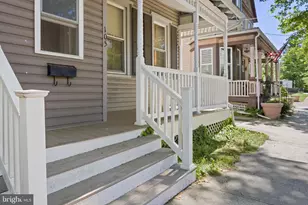 105 Prince St, Bordentown, NJ 08505 - Photo 6