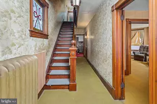 105 Prince St, Bordentown, NJ 08505 - Photo 10