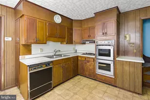 105 Prince St, Bordentown, NJ 08505 - Photo 20