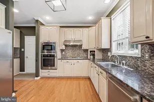 23 Huntington Dr, Burlington, NJ 08016 - Photo 10