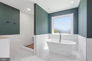 23 Huntington Dr, Burlington, NJ 08016 - Photo 26