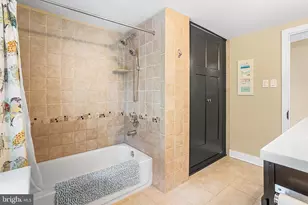 211 Edgewood Ave, Delanco, NJ 08075 - Photo 14
