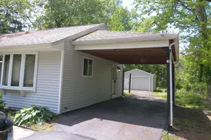 9 Pear Ave, Browns Mills, NJ 08015 - Photo 2