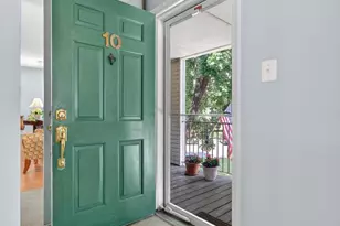 10 Village Ct, Mount Laurel, NJ 08054 - Photo 2