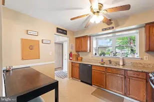 7 Salisbury Ct, Bordentown, NJ 08505 - Photo 16