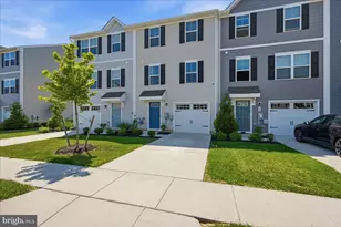 24 Wendowski St, Beverly, NJ 08010 - Photo 1