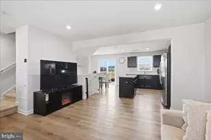 24 Wendowski St, Beverly, NJ 08010 - Photo 8