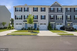 24 Wendowski St, Beverly, NJ 08010 - Photo 2