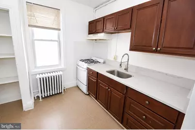 219 Wood Street, Burlington, NJ 08016 - Photo 2