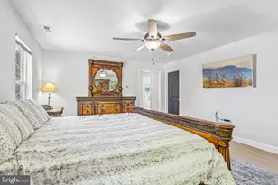 311 St Mary St, Burlington, NJ 08016 - Photo 46